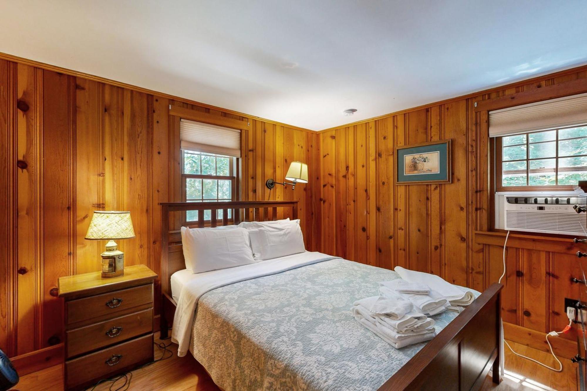 Pickerel Cove Cottage Машпи Экстерьер фото