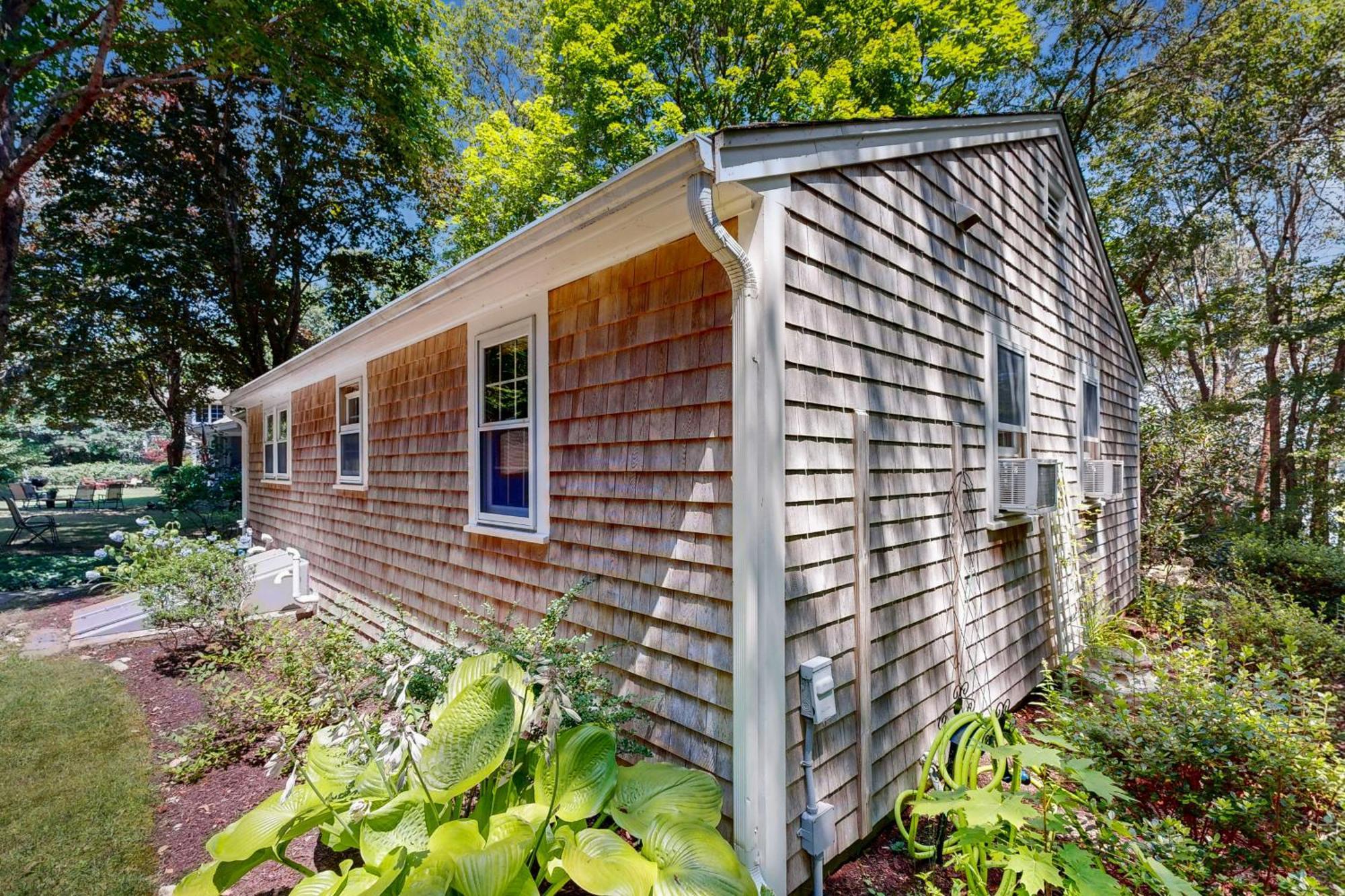 Pickerel Cove Cottage Машпи Экстерьер фото