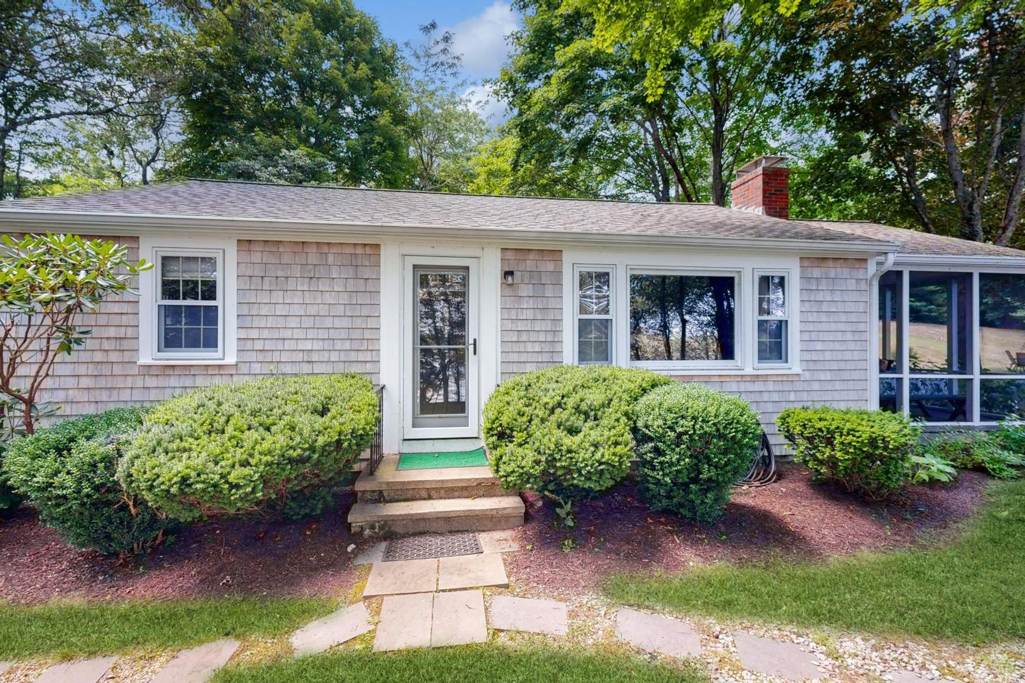 Pickerel Cove Cottage Машпи Экстерьер фото